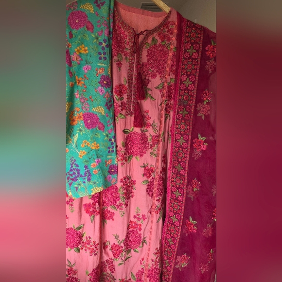 TULIP - Hussain Rehar Karandi 3 Piece Suit With Straight Pants- Medium - Picture 12 of 12